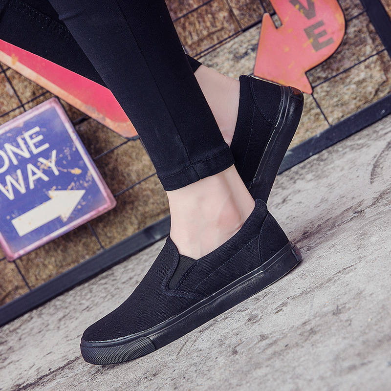 Four Seasons Hot Selling Canvas Shoes Men's Shoes Lazy All Black Shoes Men's Casual Solid Color Slip-On Large Size Shoes Wholesale