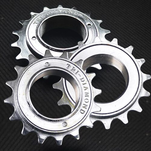 Bicycle live flywheel single speed flywheel gear 16T 18T dead flywheel live flywheel bicycle flywheel tooth fly