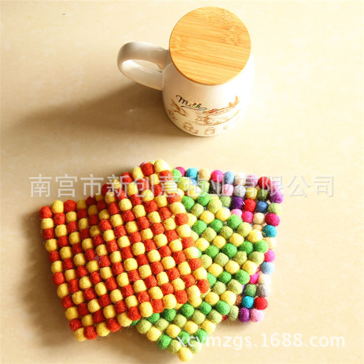 设计毛毡小球垫 毛毡手缝杯垫 羊毛球垫 彩色毡球垫