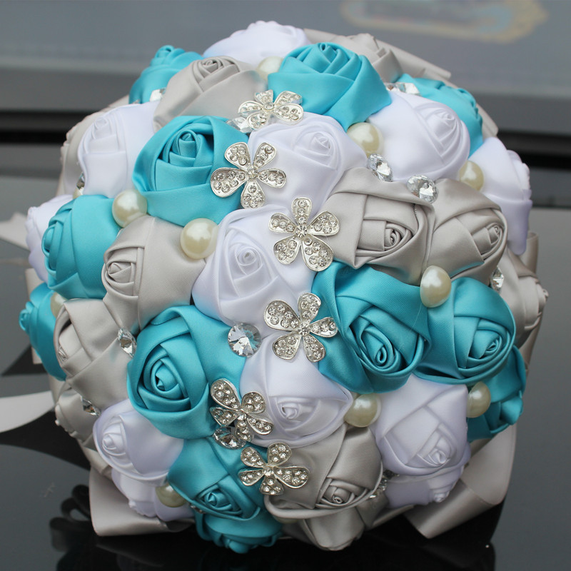 레이크 블루 + 화이트 + 실버