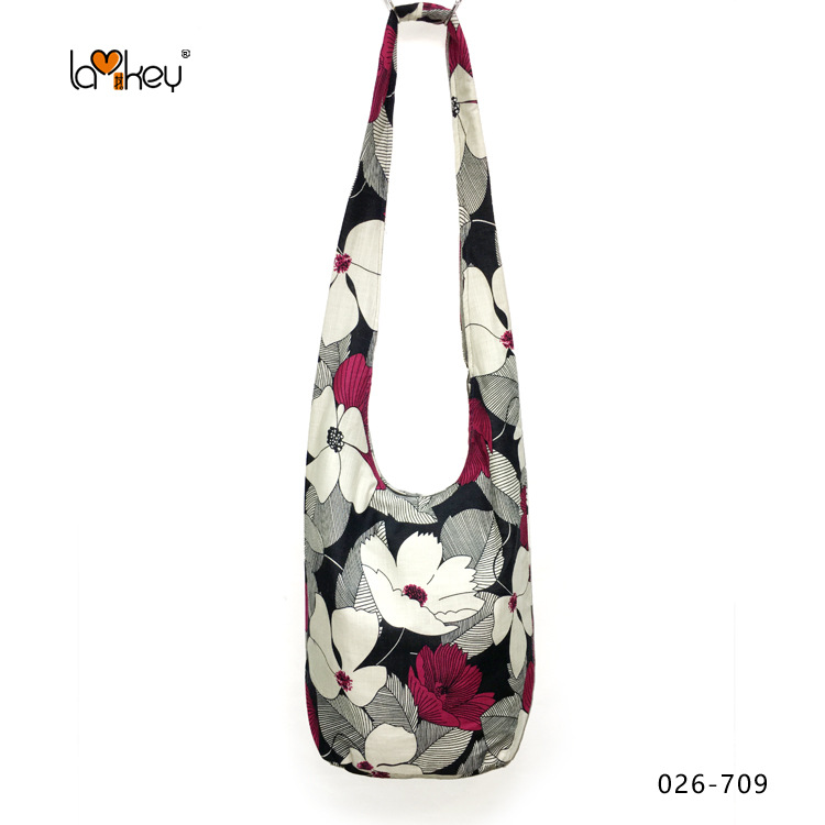 709 블랙 화이트 레드