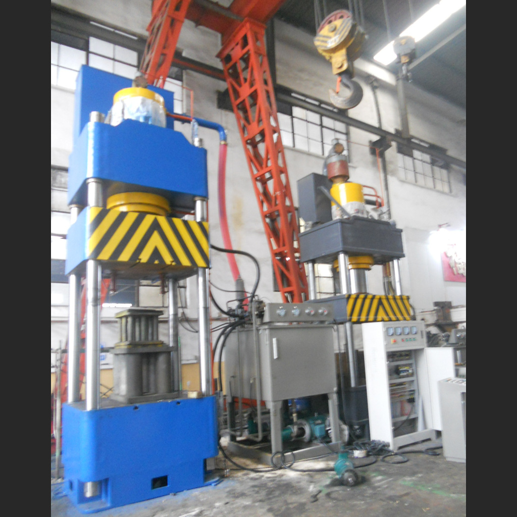 源头工厂直销500T四柱三梁式薄板拉伸油压压力机外观颜色按需加工