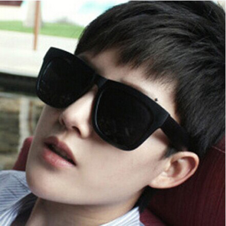 8235 sunglasses chili fashion retro box sunglasses European and American trend sunglasses Korean men