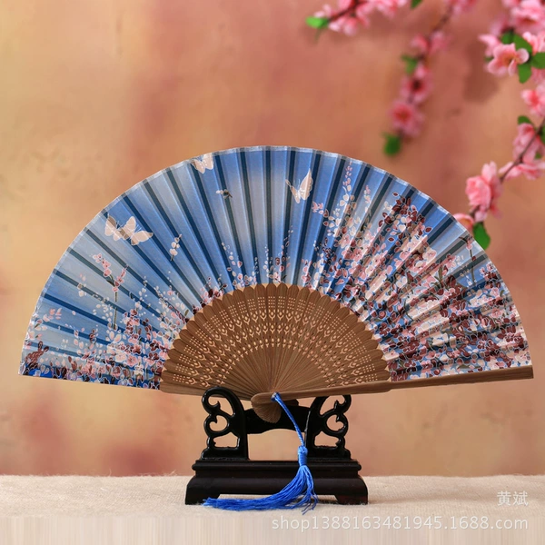 [小蝴蝶樱花-天蓝色面]