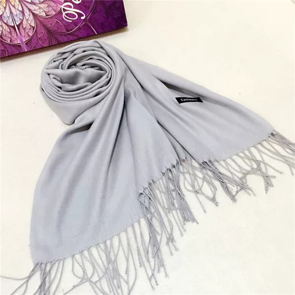 2026 Red Imitation Cashmere Scarf Gift for Annual Meeting Party Versatile Solid Color Tassel Scarf for Women Wholesale Elegant