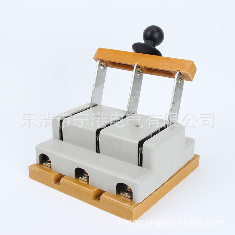 宁港刀开关HD11F-200/38 单投保护型刀闸开关现货供应