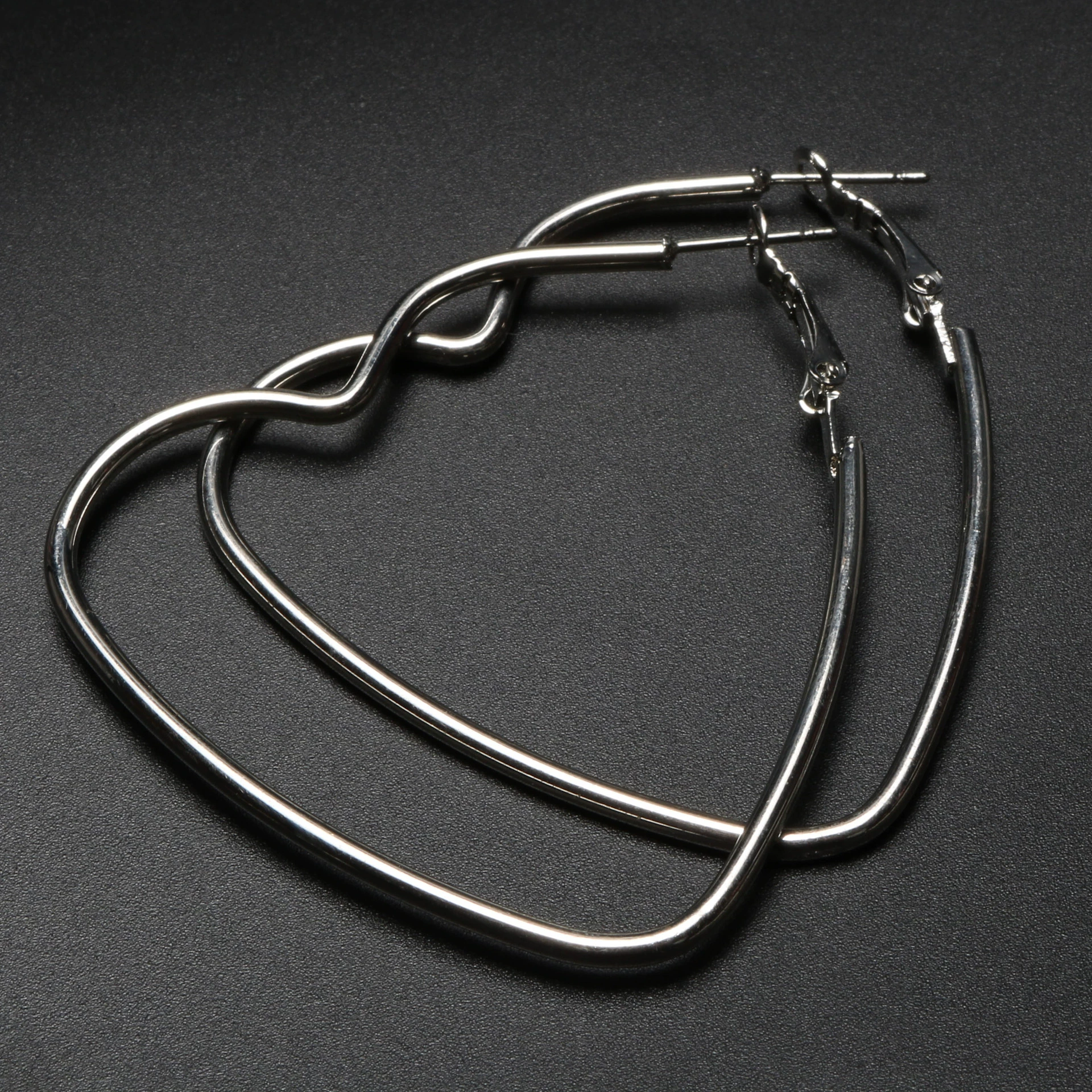 Exaggerated Love-Shaped Hoop Earrings, Metal Large 50 mm, 6 Styles, Lightweight 11 g