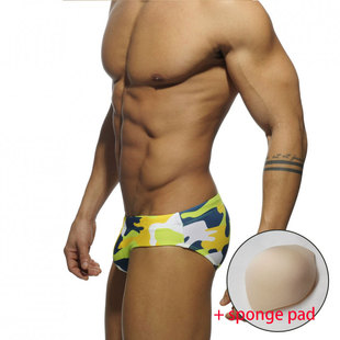 New Men's triangle swimming trunks with Cup sexy fashion printed swimming trunks enlarged U convex foreign trade triangle swimming trunks