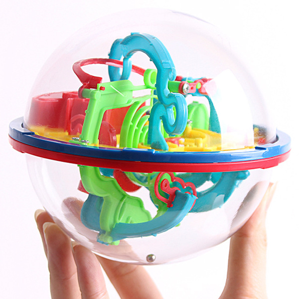 Three dimensional magic small labyrinth