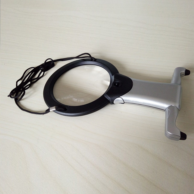 厂家批发供应 胸挂式放大镜 高清便携双LED灯老年人阅读放大镜