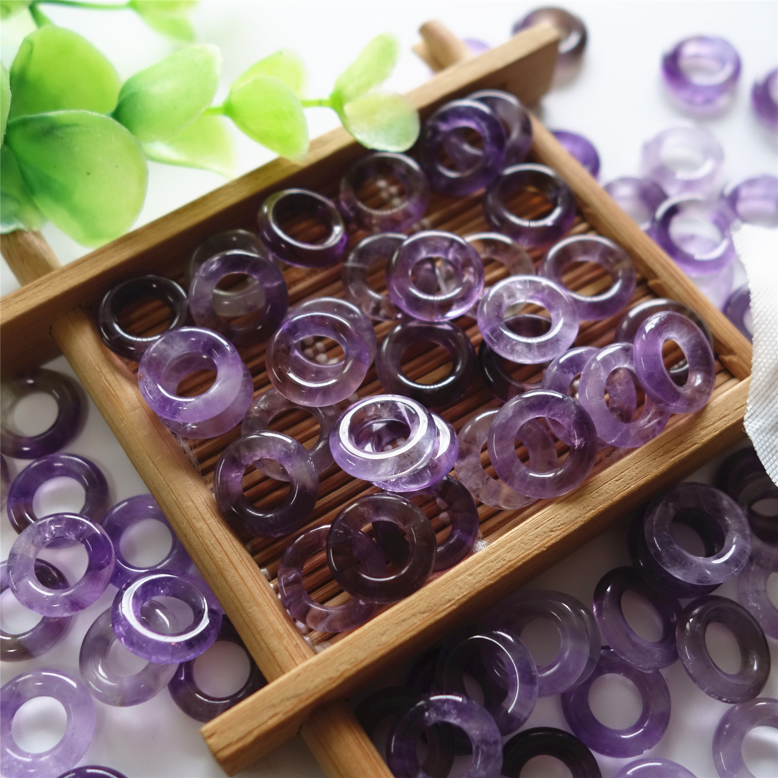 Organic ring with amethyst