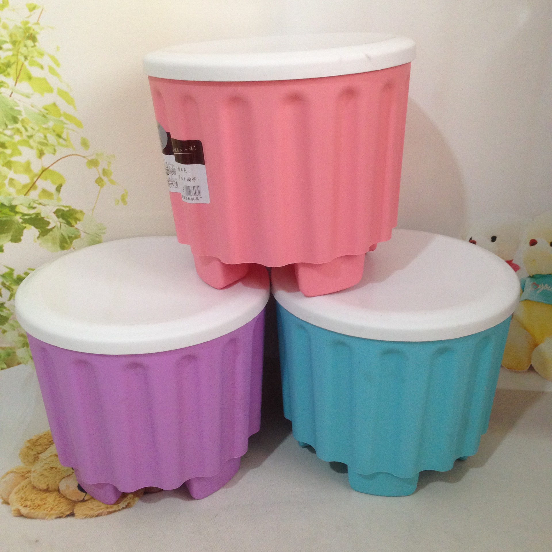 Plastic storage system