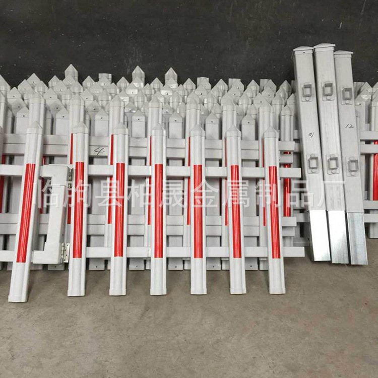 草坪护栏网绿化栅栏 道路绿化带隔离护栏道路栏杆pvc护栏厂家