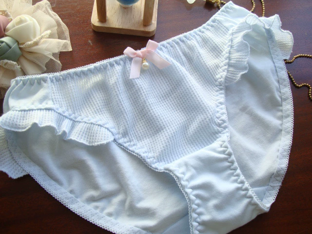 Pendant pearl, underwear, pants
