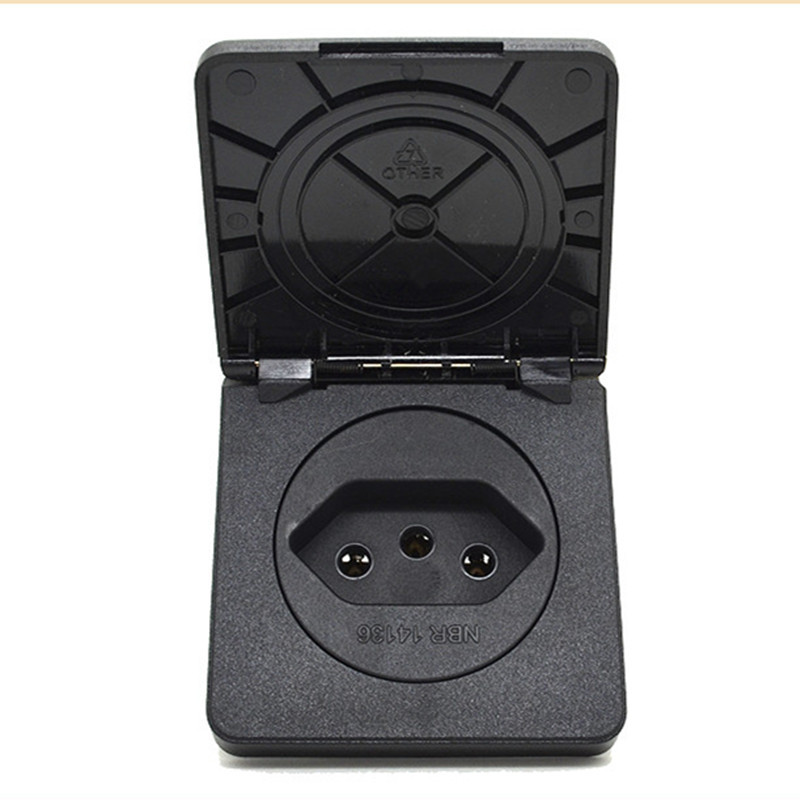 宝智霖供应瑞士防水插座 三孔瑞士方盖户外厨房浴室插座 60*60mm