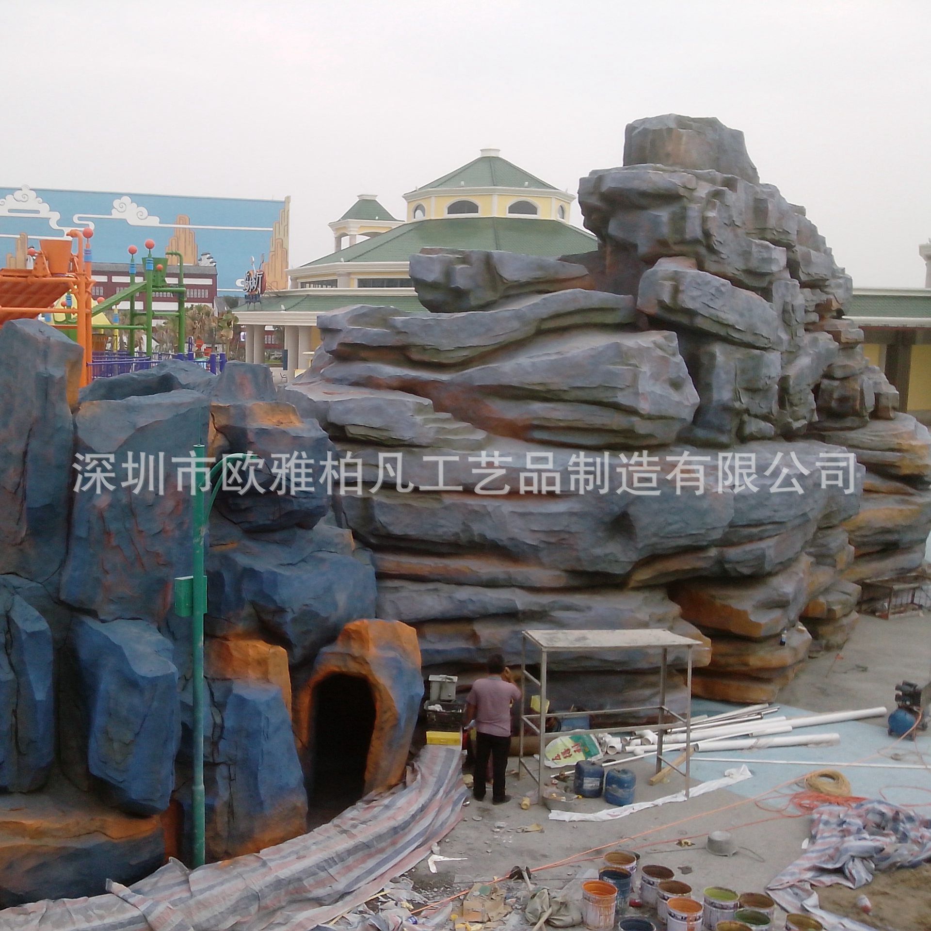 供应大型塑石假山流水石头水泥钢筋公园乐园泳池园林景观雕塑仿真