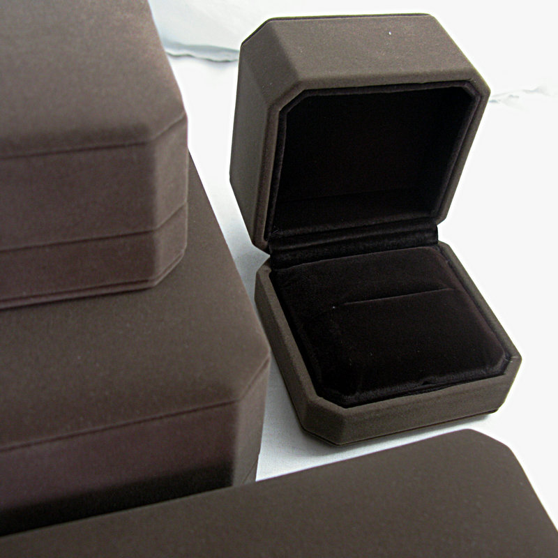 长期供应 首饰盒现货 八角绒布盒 小礼品包装盒 绒盒