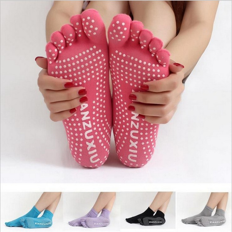 Factory wholesale women's non-slip yoga socks a generation of sweat-absorbent breathable toe sports dance socks women's five-finger socks Factory wholesale women's non-slip yoga socks a generation of sweat-absorbent breathable toe sports dance socks women's five-finger socks