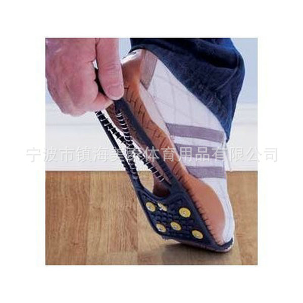Simple waterproof rubber non-slip skates