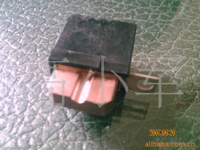 供应各种含铜量金属碳刷(图)