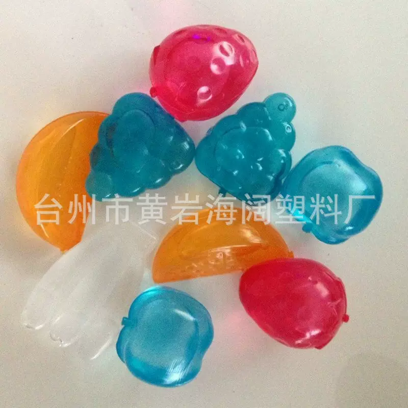 供应塑料小方块 酒吧用塑料小冰块 食品级彩色可爱塑料冰块