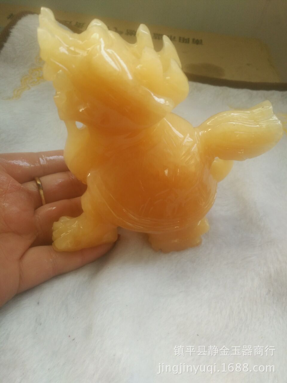 米黄玉麒麟摆件貔貅摆件送子工艺品结婚开业礼物