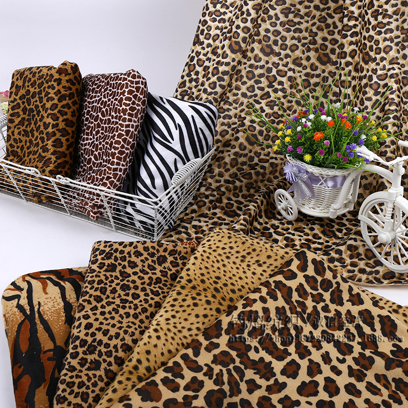 Factory wholesale short plush animal print fabric cow tiger print leopard print zebra print fabric for sofa toy Factory wholesale short plush animal print fabric cow tiger print leopard print zebra print fabric for sofa toy