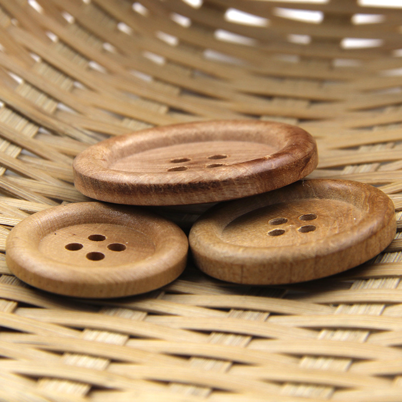 Factory spot Four -eye round side wood buckle natural button shirt…