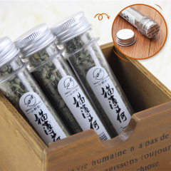 Small Wild Leopard 45ml Bottled Catnip for Removing Hairballs and Increasing Appetite Natural Catnip Leaves Cat Snacks