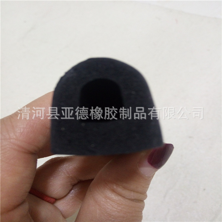 厂家供应汽车密封条 三元乙丙EPDM橡胶挤出密封条 玻璃三口条