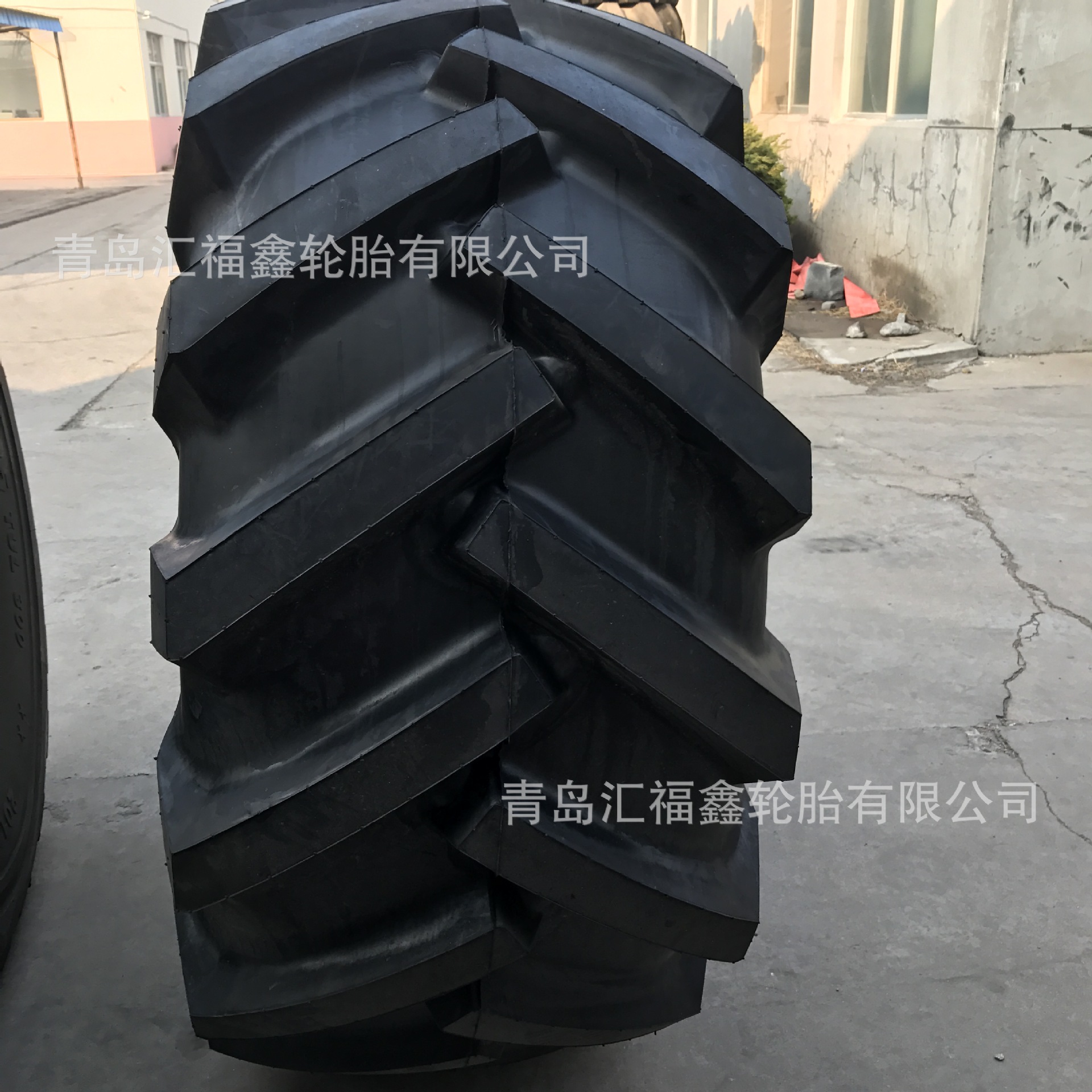 现货销售路拌机轮胎26.5-25 人字花纹 工程机械轮胎