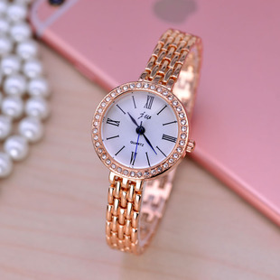 �ҕͬ��Ů���n��r���_�R�l�Ůʿ���õ���ɫ�W���h���朱�