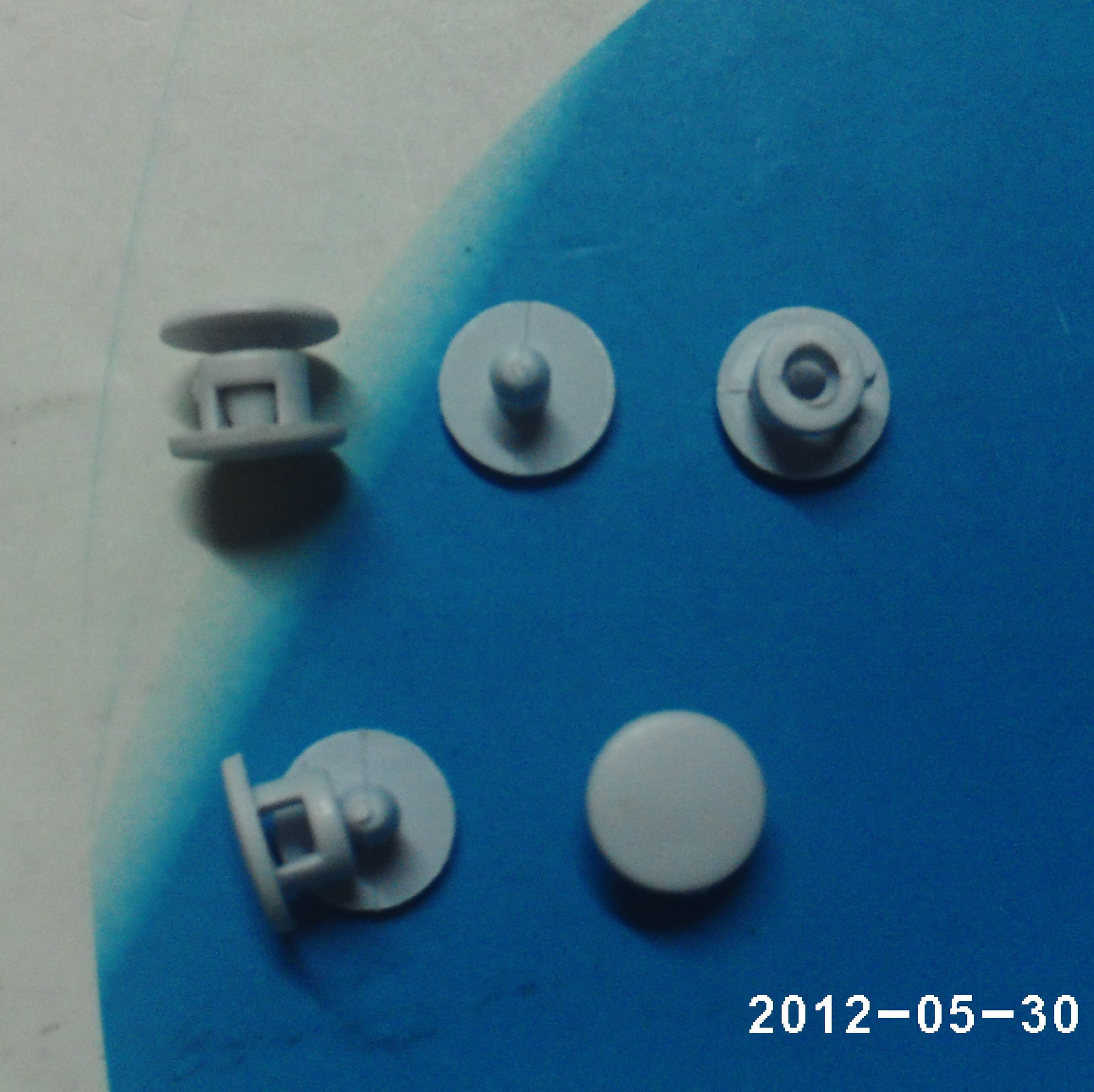 厂家直销 各种价格优惠塑料二合按扣 手环按扣 一次性按扣