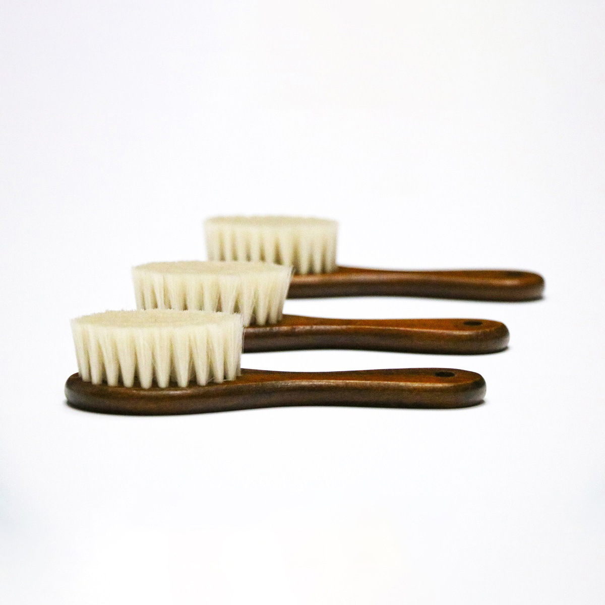 Venta al por mayor de alta calidad de lana cepillo de baño de bebé cepillo de haya suave y cómodo fabricante profesional ventas directas