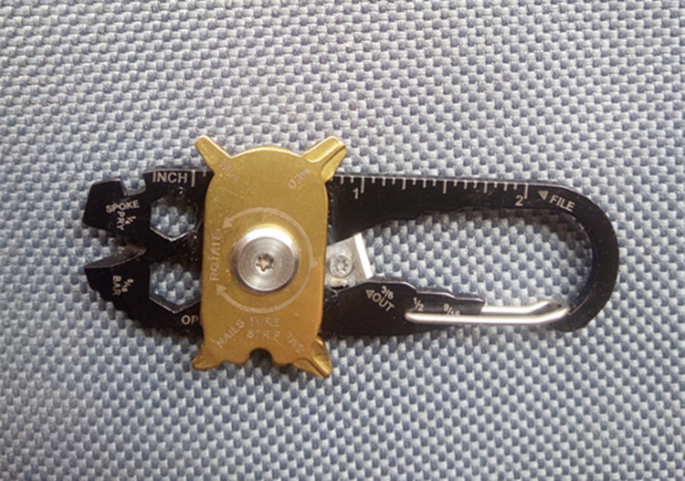 20合1多功能钥匙圈工具组 户外EDC随身小工具登山扣