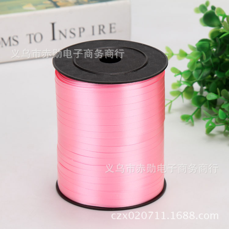 Suministro de fábrica 500 yardas globo de plástico cinta de cumpleaños boda decoración pastel caja vendaje cinta