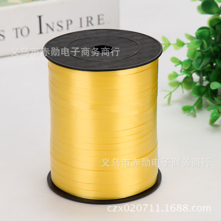 Suministro de fábrica 500 yardas globo de plástico cinta de cumpleaños boda decoración pastel caja vendaje cinta