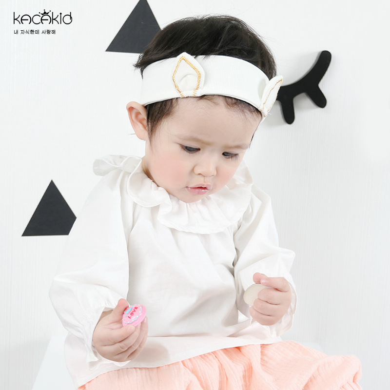 Venta al por mayor de primavera y otoño ropa para niños dulce niña con volantes camisa de solapa grande princesa manga burbuja de oreja de madera manga larga superior