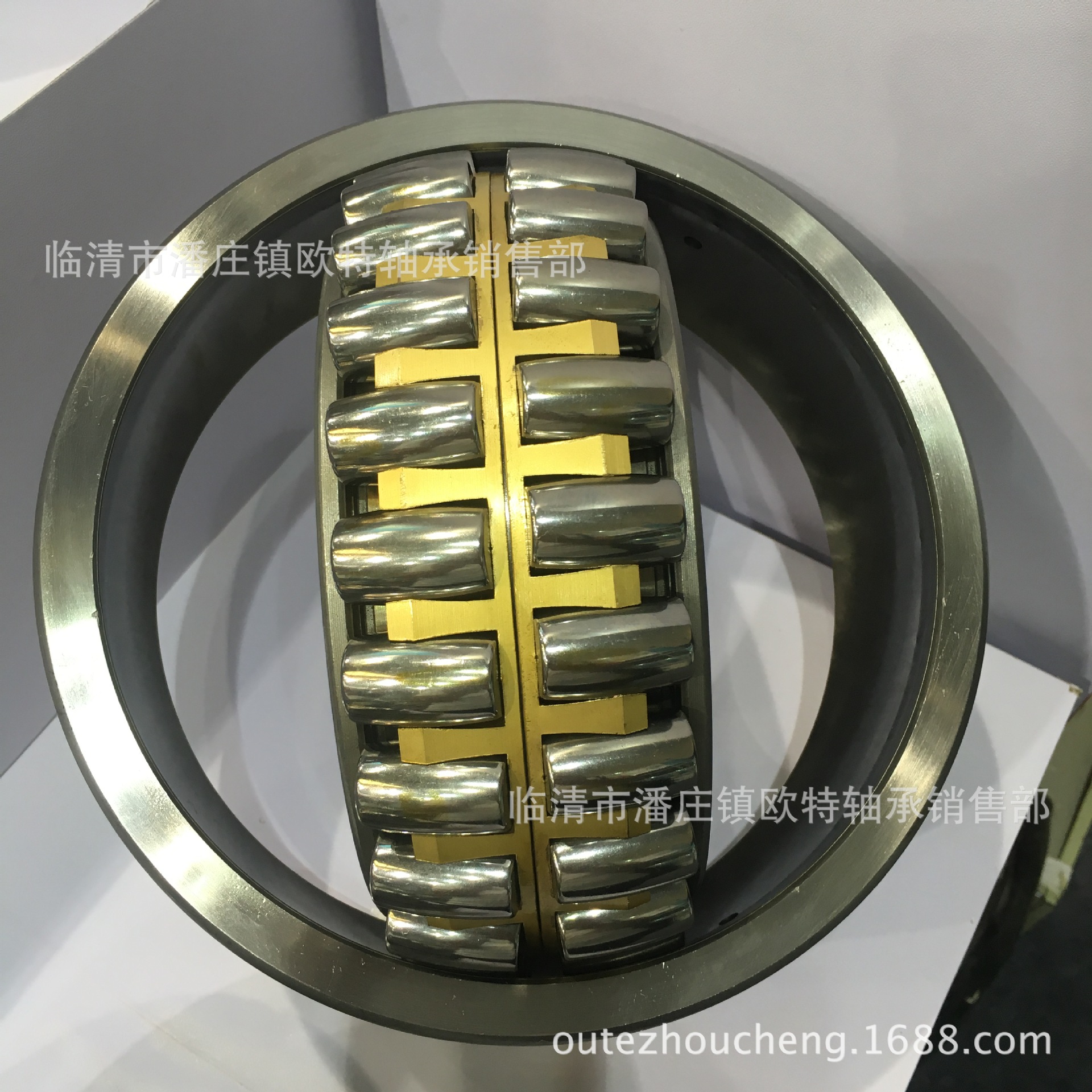 23056CA/W33调心滚子轴承 用于石油矿山机械等领域