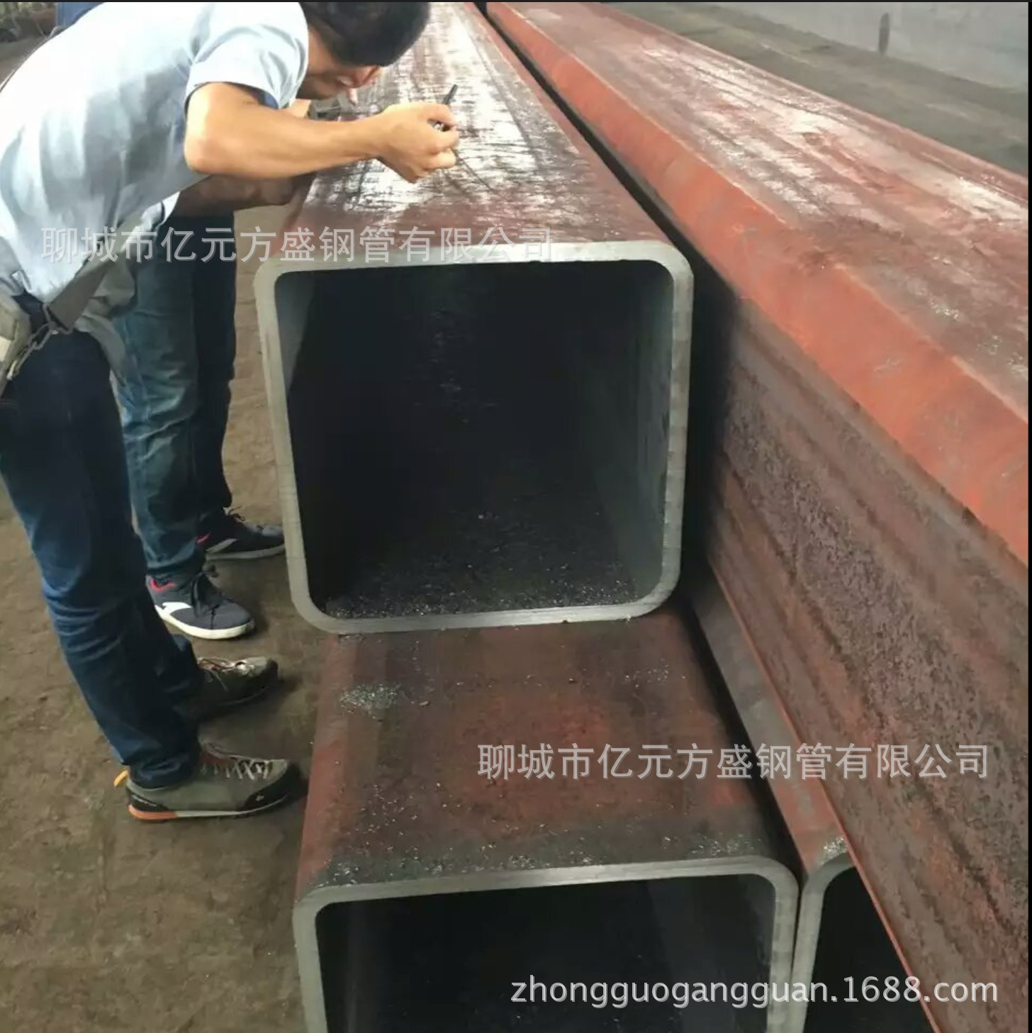 专业生产大口径厚壁无缝管/Q355双面埋弧直缝焊管/TP347H不锈钢管