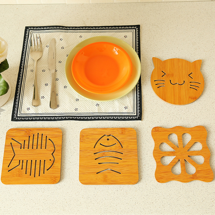 Hollow-out Wooden Coaster Kitchen Thickened Anti-scald Heat Insulation Mat Dining Mat Non-slip Pot Mat Bowl Mat Plate Mat Hollow-out Wooden Coaster Kitchen Thickened Anti-scald Heat Insulation Mat Dining Mat Non-slip Pot Mat Bowl Mat Plate Mat