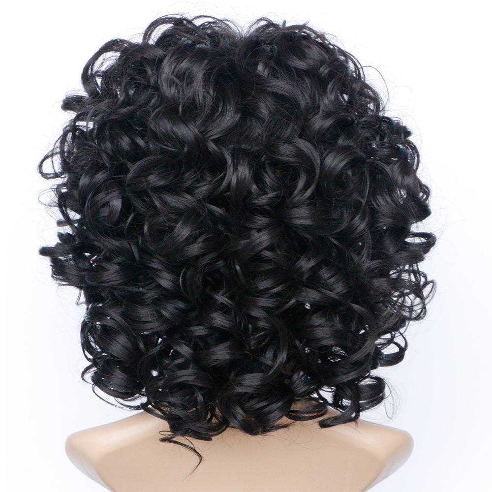 Nueva moda de seda de alta temperatura del pelo rizado pequeño europeo y americano de las mujeres europeas y americanas Pelo Rizado corto Peluca de comercio exterior fabricante en stock pelo de una pieza