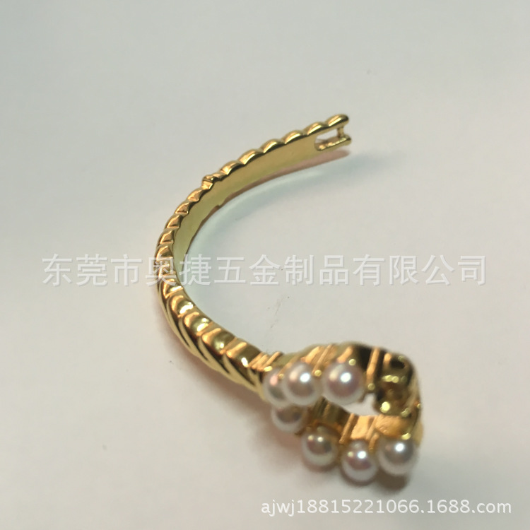 供应黄铜精密铸造加工 铜铸件铸造 饰品五金件来图来样订 做