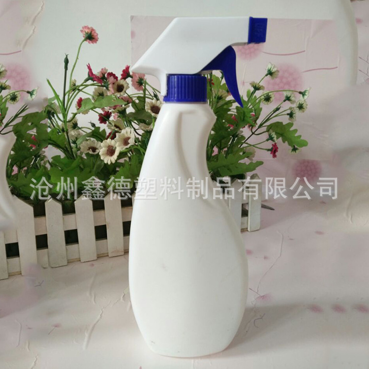 厂家供应500ml手枪喷雾瓶 厨房清洁剂 喷瓶消毒水日用品喷雾瓶