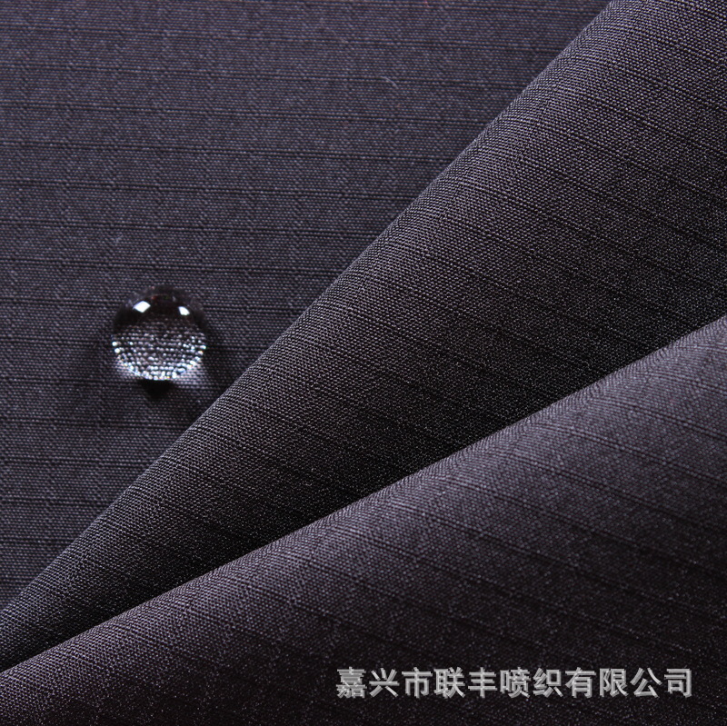 工厂300T消光春亚纺0.3双线格 tpu膜复合tricot 防水透气透湿面料