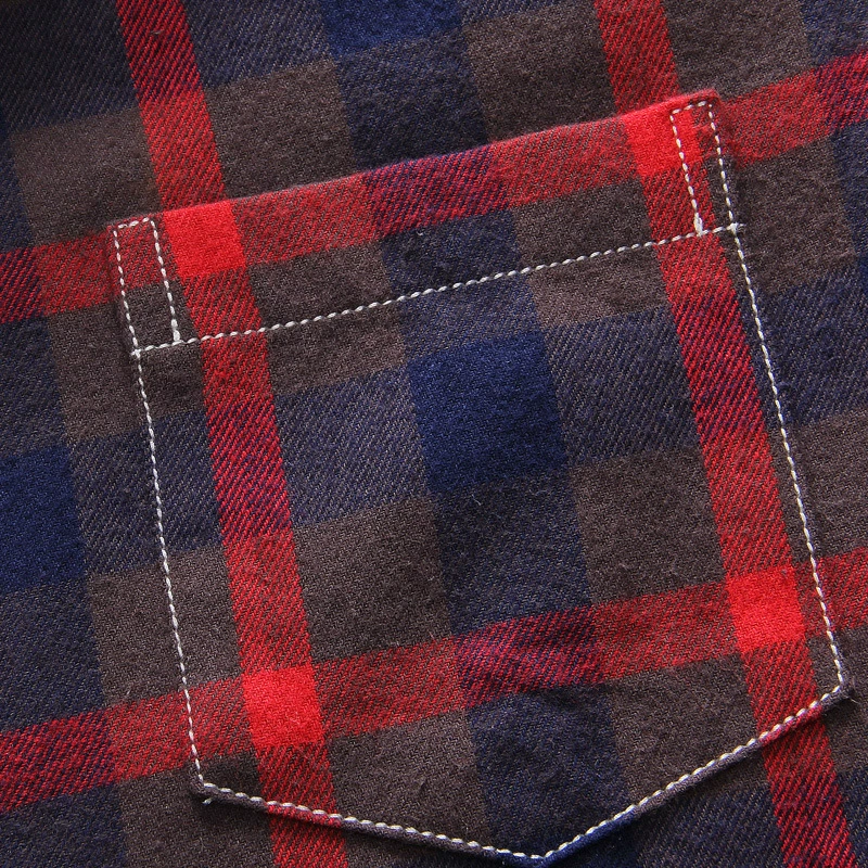 Men's colored shirt for leisure