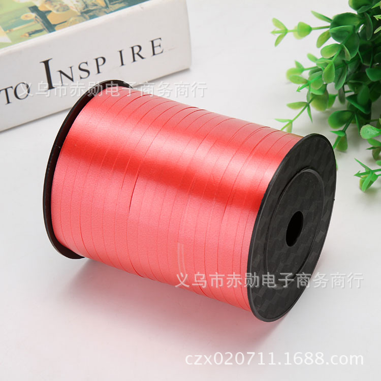 Suministro de fábrica 500 yardas globo de plástico cinta de cumpleaños boda decoración pastel caja vendaje cinta