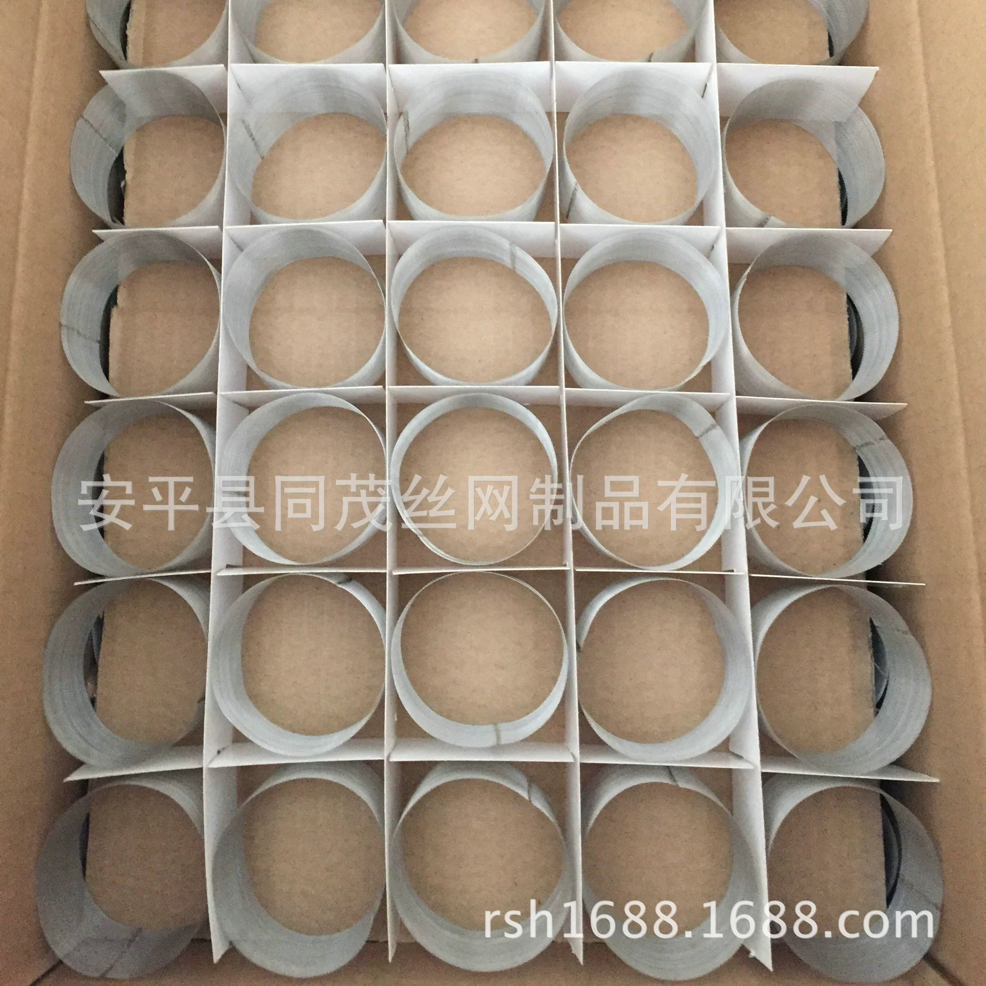 Смогите быть сделано согласно чертежам 304 нержавеющей стали трубки сетки нержавеющей стали заварки небольших изготовителей экрана фильтра чашки бочонка патрона фильтра