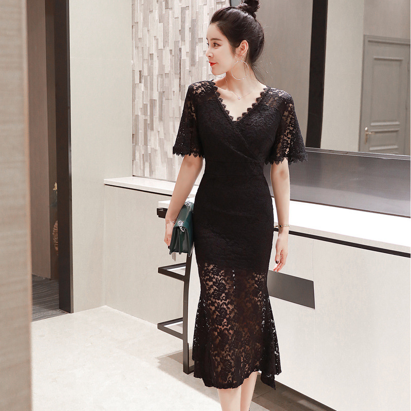 Đầm nữ cổ chữ V ren ôm body dáng dài — Màu đen
