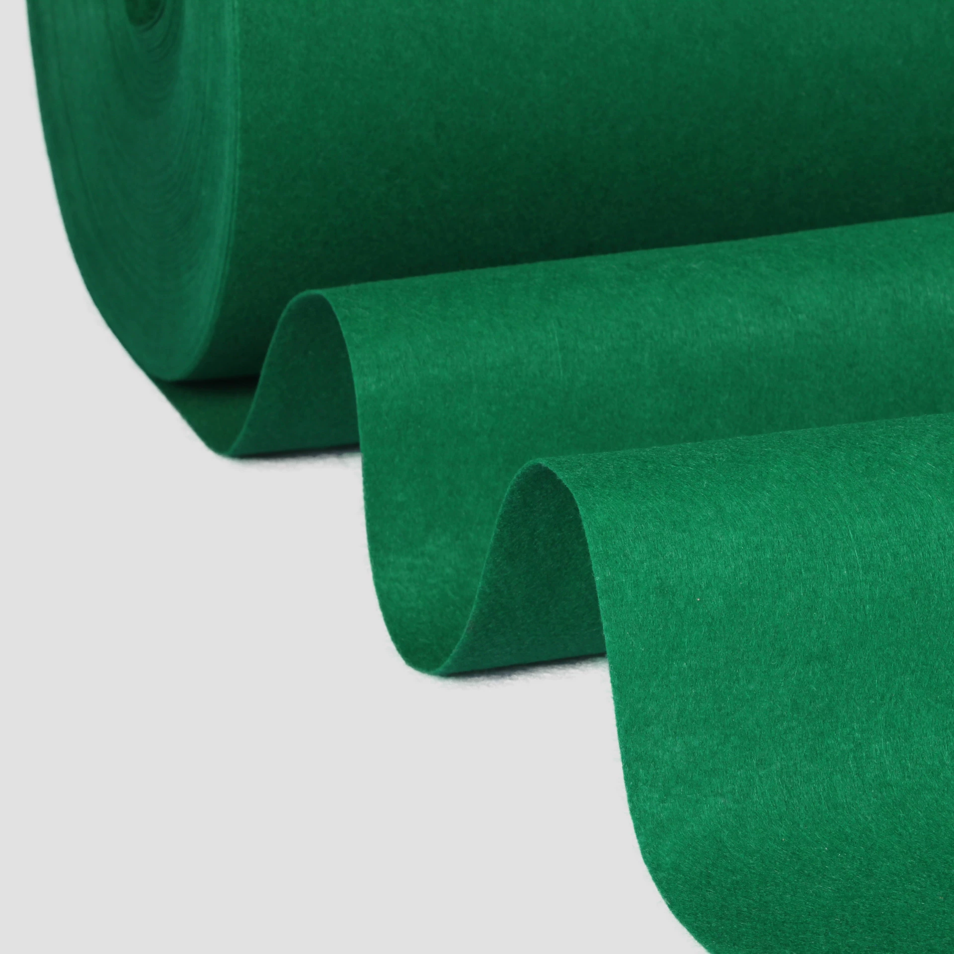 Disposable non-woven carpet, fuchsia face blush, 1–3 m width, rolls and samples